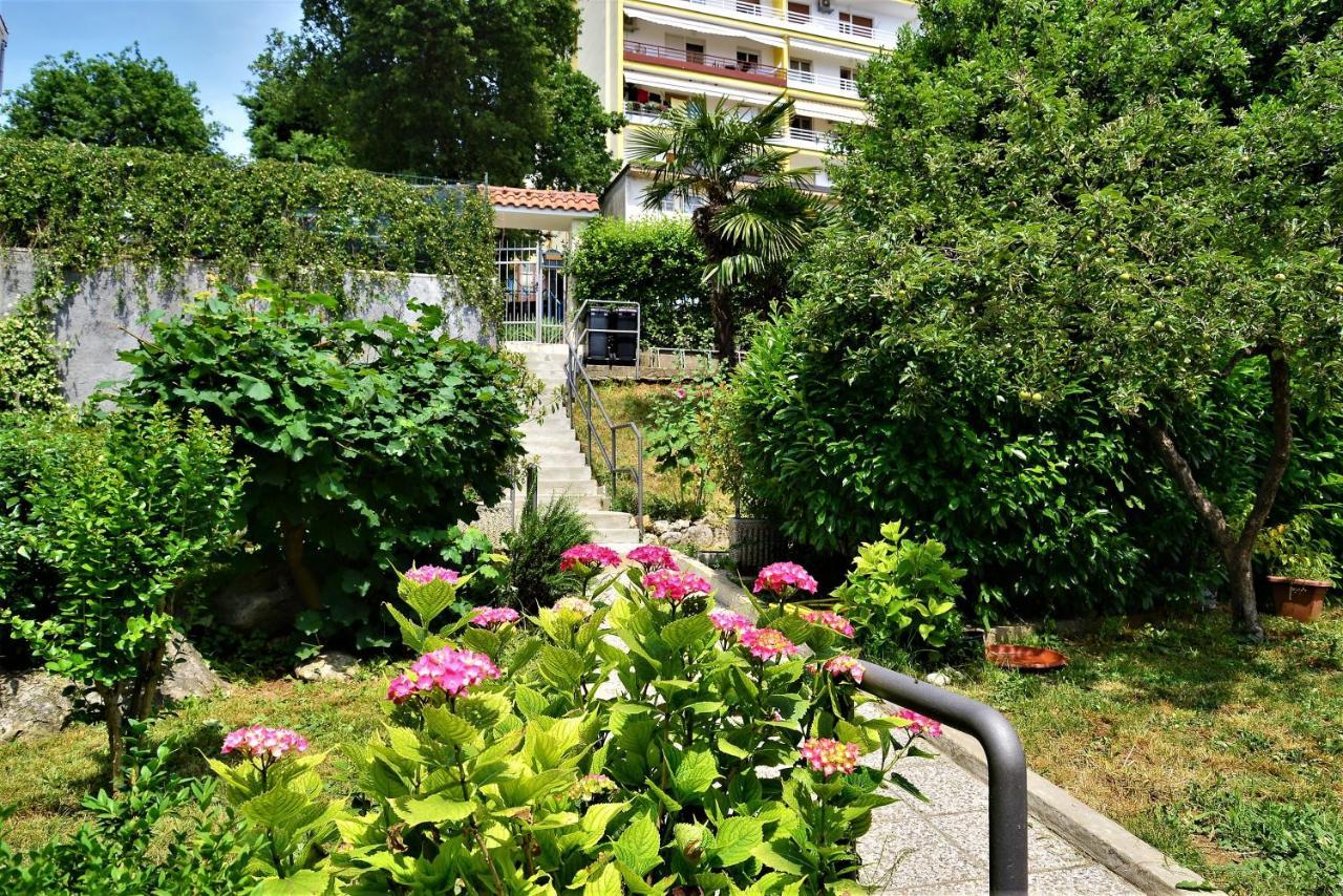Guest house And Irma